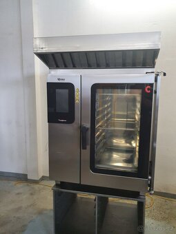 Konvektomat Convotherm 10GN s digestoří - 2