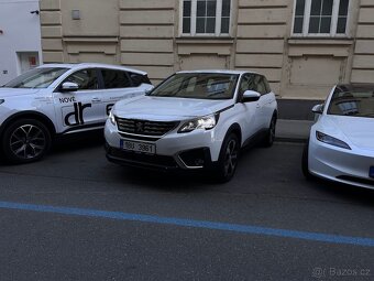 Peugeot 5008 1.2 rv.2019/11 měsíc koupene v čr - 2