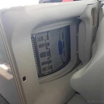 Electrolux zánovní 1300 otáček - 2