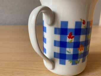 Nový porcelánový hrnek Thun s pěkným motivem - 250 ml - 2