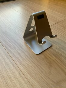 Stojánek na telefon - 2