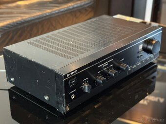Sony TA-F200 Zesilovač - 2