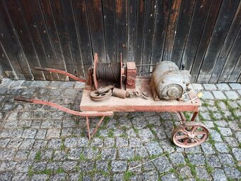 Stavební vrátek - 2