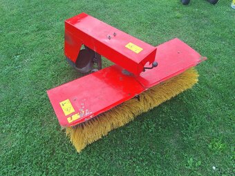 Zametací kartáč Terra Vari - 2