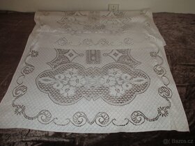 Krajkové ubrusy, prostírání - 2