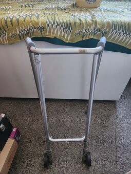 Chodítko pro seniory - 2