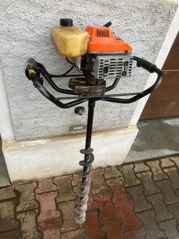 Motorový zemní vrták Oleo- Mac - 2