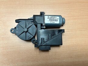 Fabia I - ŘJ / motorek stahování oken - 6Q0959812 - 2