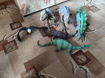 Dinosauři - 2