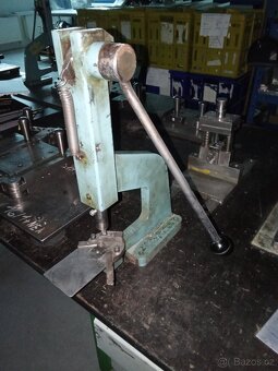 Prodám ruční pákový lis - 2