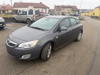 Opel Astra J - 2