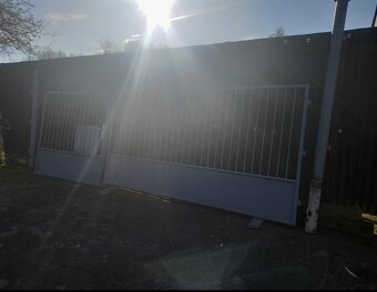 Železná dvoukřídlá vrata - 2