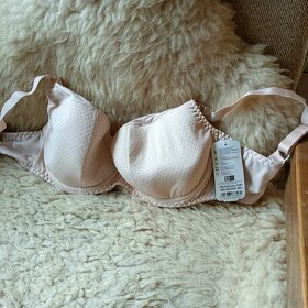 Kojící podprsenky - 2