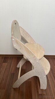 Roustoucí židle - 2