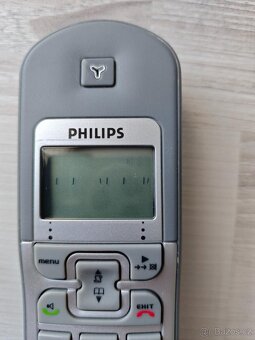 Bezdrátový telefon Philips CD135 - 2