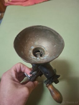 Starožitný mlýnek - 2