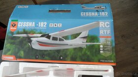 RC letadlo Cessna 182 - 2