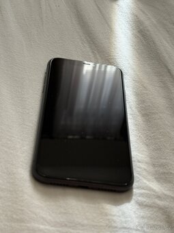 Iphone 11 128 GB v orig. obalu, bez škrábanců + POUZDRO - 2