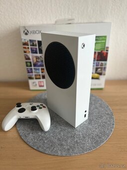 XBOX SERIES S 512 GB V TOP STAVU (ZÁRUKA 01.26) - 2