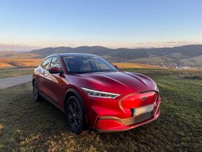 REZERVACE: Ford Mustang Mach-E,záruka 98kWh bat.,tažné,+DPH - 2