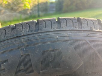 pneu 215/65R 16 - 2