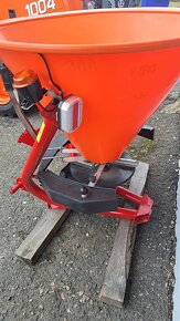 Rozmetadlo soli a hnojiv - 2
