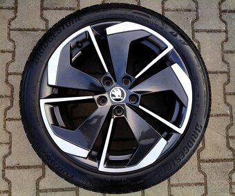 Alu kola originál Škoda Octavia IV 5x112 R18 Comet - 2