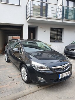 Opel astra J 1,4 COMBI - 2