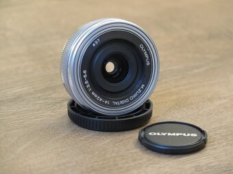 Olympus M.ZUIKO 14-42 mm f/3,5-5,6 EZ-M1442EZ Pancake - 2