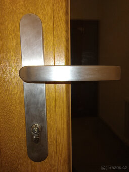 Bezpečnostní kování klika-koule - 2