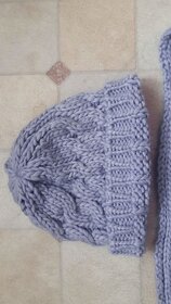 Kvalitní, ručně pletená čepice a šála - šedá - 2