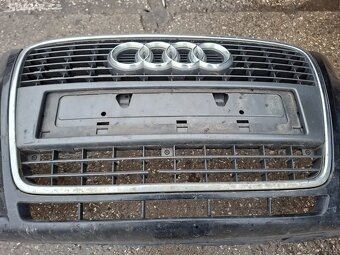 Přední nárazník Audi A4B7 černý - 2