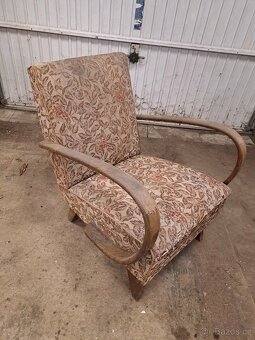 Křeslo Halabala k renovaci.K vyzvednutí v Žatci, 606 247 137 - 2