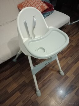 Dětská jídelní židlička - 2