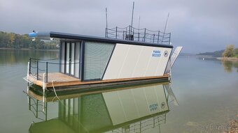 Hausbot 9,3 x 3 New - 2