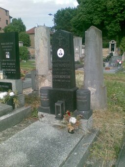 POMNÍK,HROBOVE MÍSTO - 2