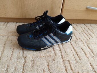 Botasky Adidas 38 - 2