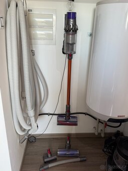 Vysavač Dyson V10 - 2