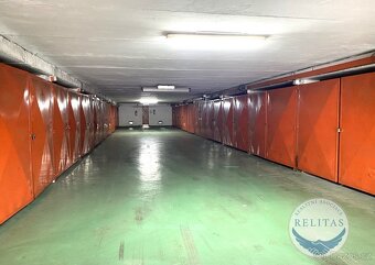 Prodej samostatné garáže 16,8 m² v garážovém domě, Praha 8, - 2