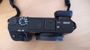 Fotoaparát Sony Alpha 6300 s podvodním pouzdrem Ikelite - 2