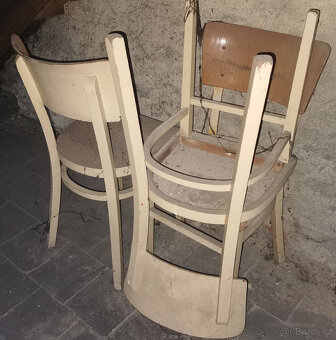 staré židle - 2