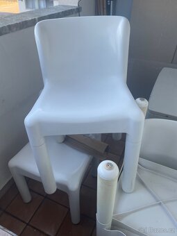 Kartell 4875 ikonicka zidle - 2