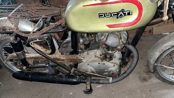 Ducati 160 - 2