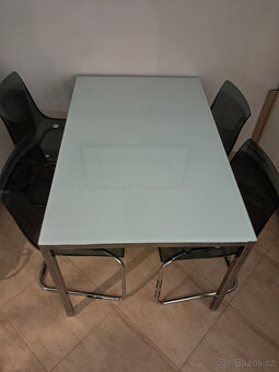 Skleněný stůl Ikea a 4 židle Tobias - 2