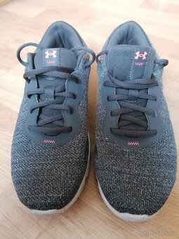 Botasky Under Armour v. 40 - 2