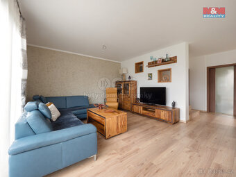 Prodej rodinného domu 5+kk, 125 m², Sulice, ul. Na Rovině - 2