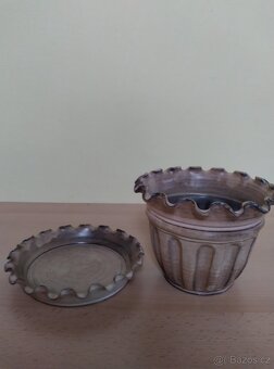 Bechyňská keramika - květináč s podmiskou - 2