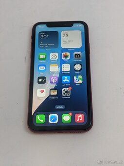 iPhone XR 64gb red. Dobry stav. Baterie 84%. Záruka 6 měsíců - 2