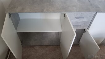 Komoda - 2