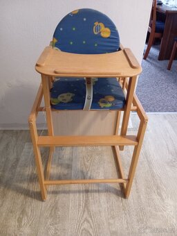 Dřevěná jídelní židlička - 2